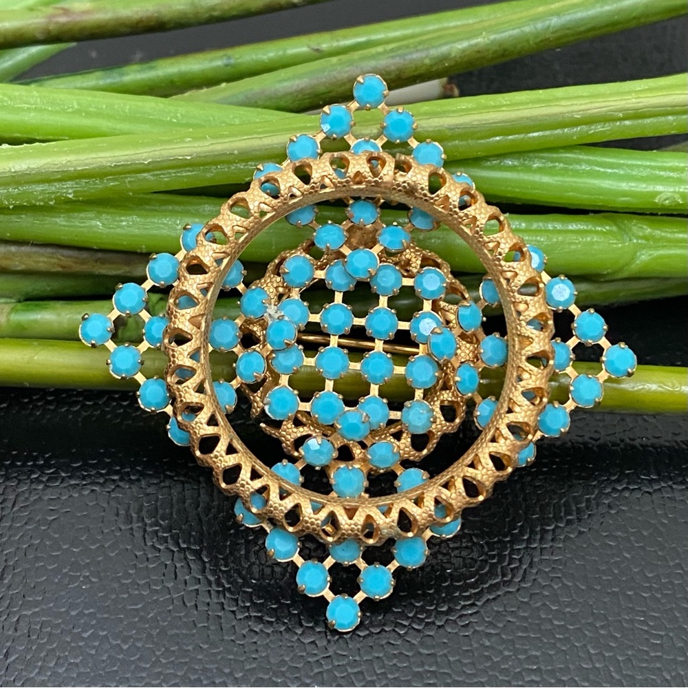 Vintage Unsigned Faux Turquoise Gold-tone Filigree Brooch